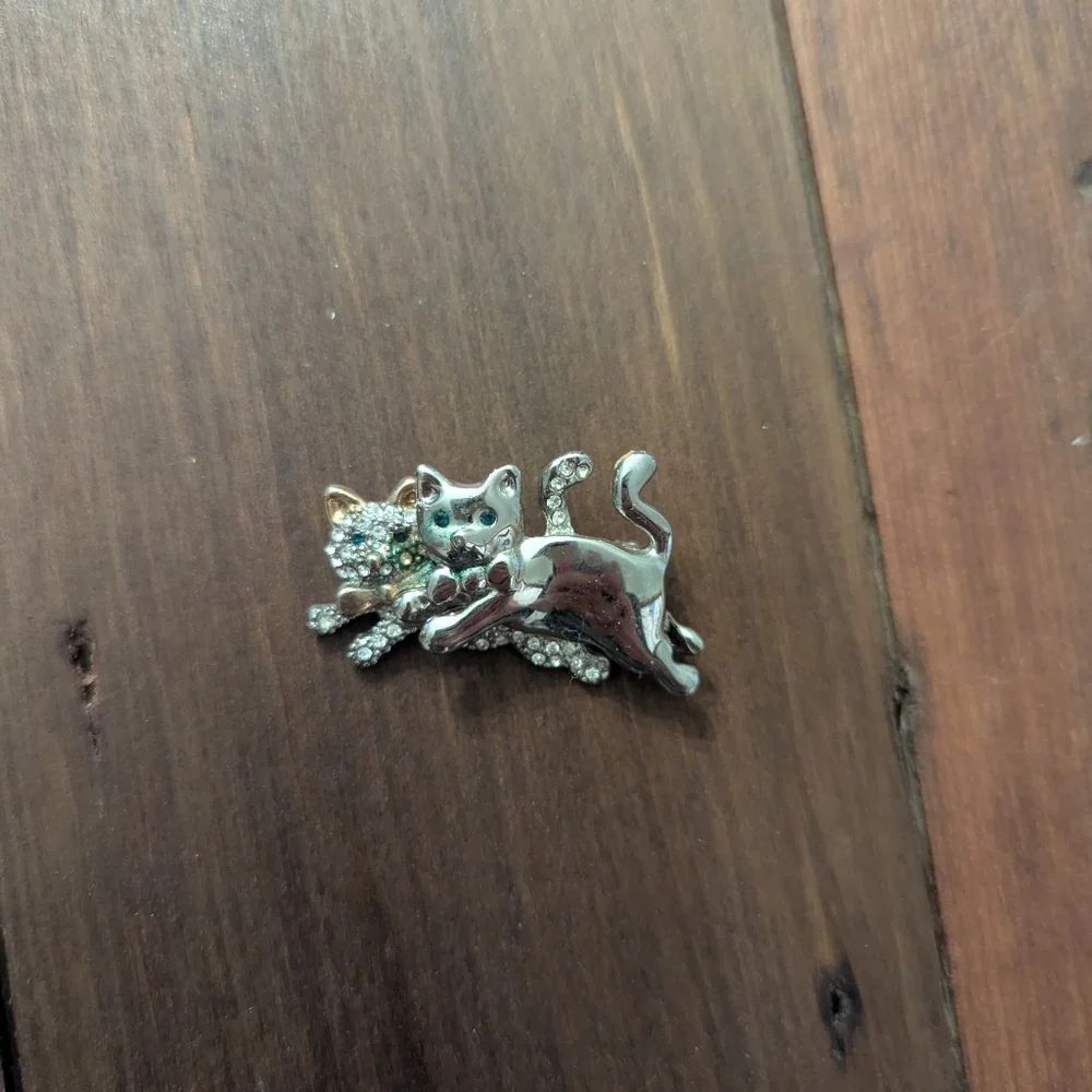 Vintage‎ Cat Brooch Pin